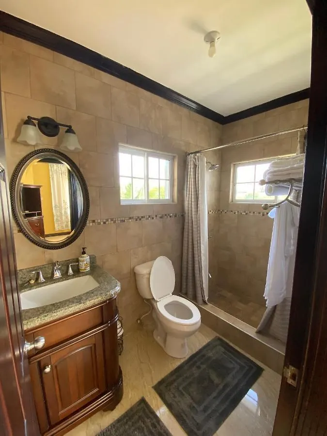פארק נופש מונטגו ביי Mobay Vacation Village ג'מייקה